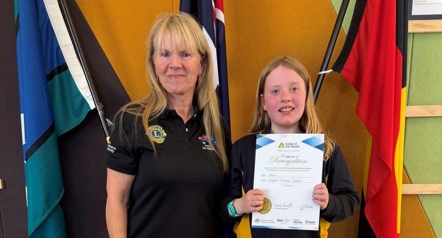 Linda Widdup with Aussie of the Month Chloe